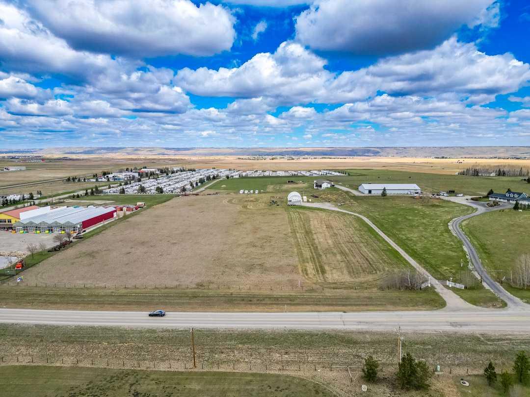 33066 Township Road 250
