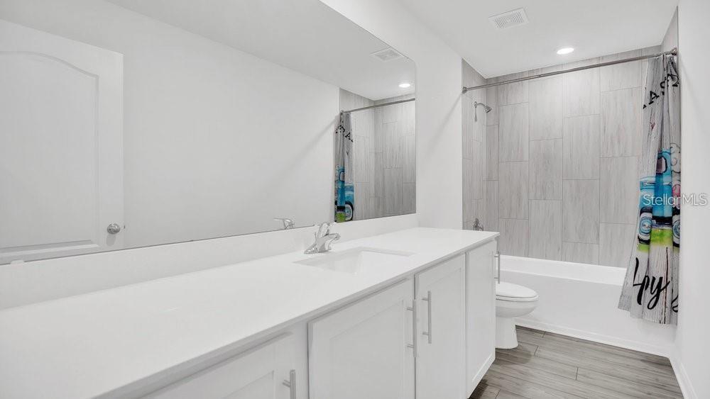 12958 Del Lago Drive