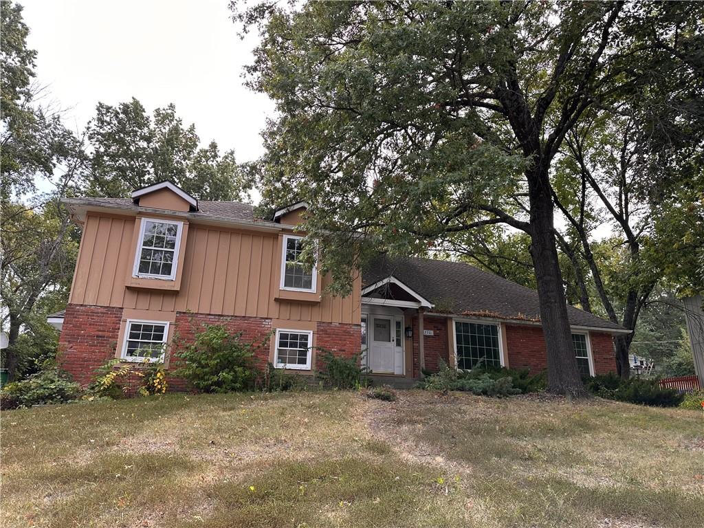 2301 W 103rd Street