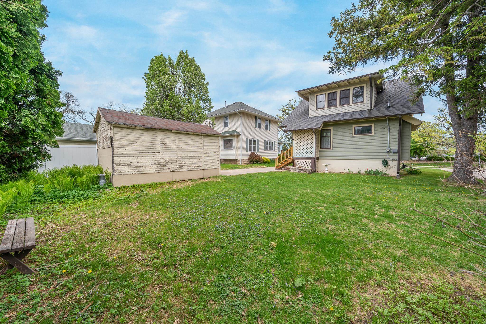 30 Oaklawn Avenue