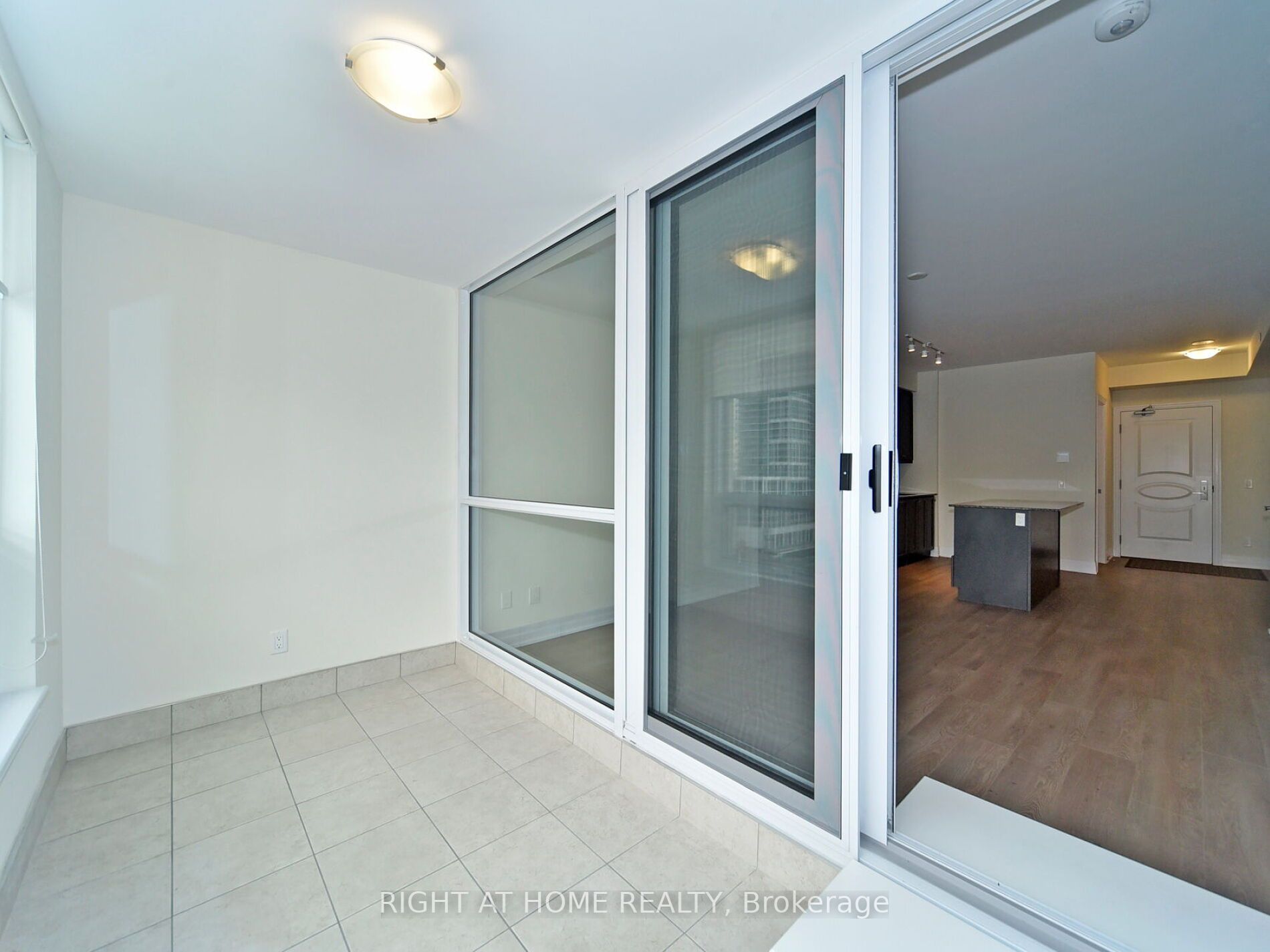 9075 S Jane St 1005