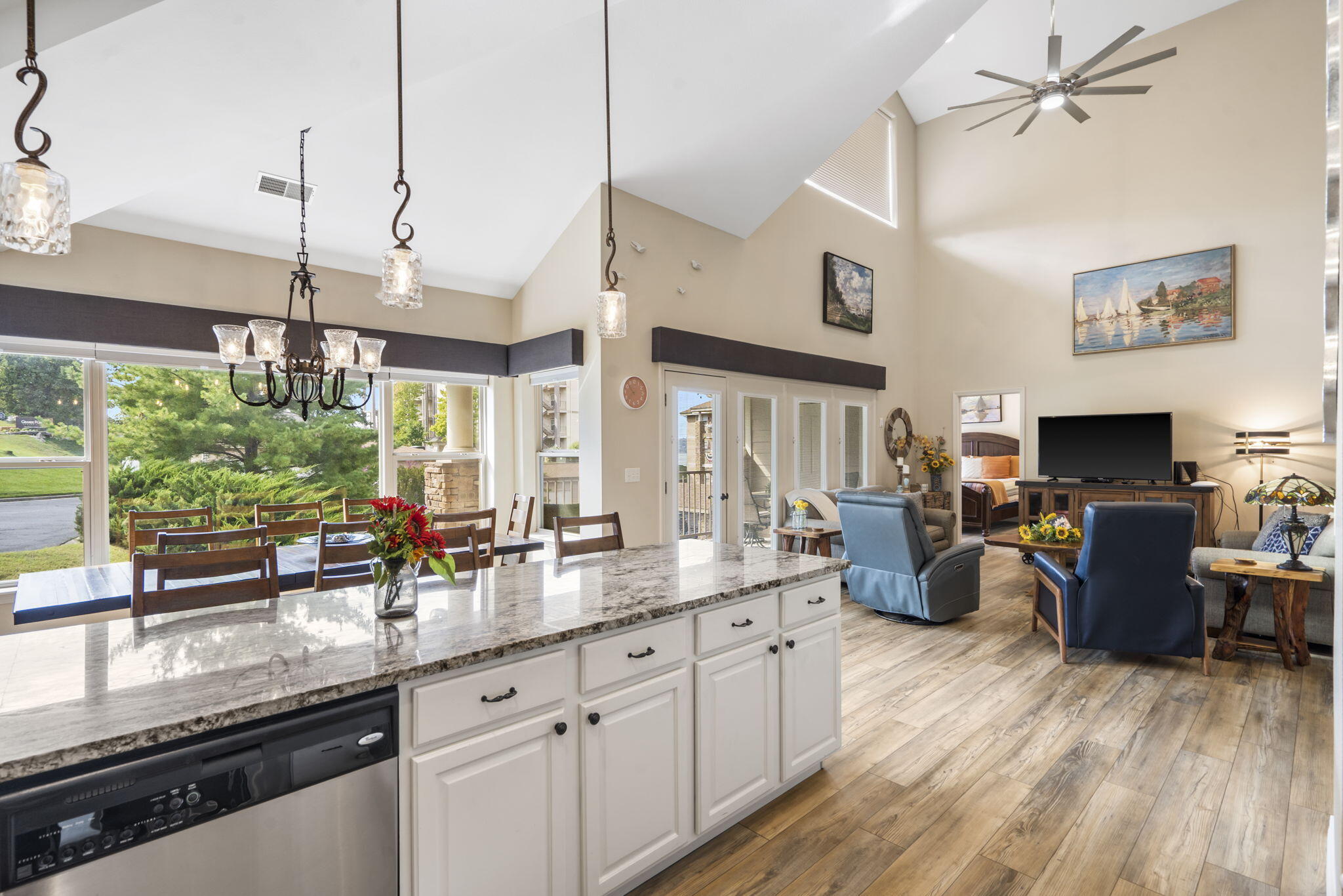720 Emerald Pointe Drive 3