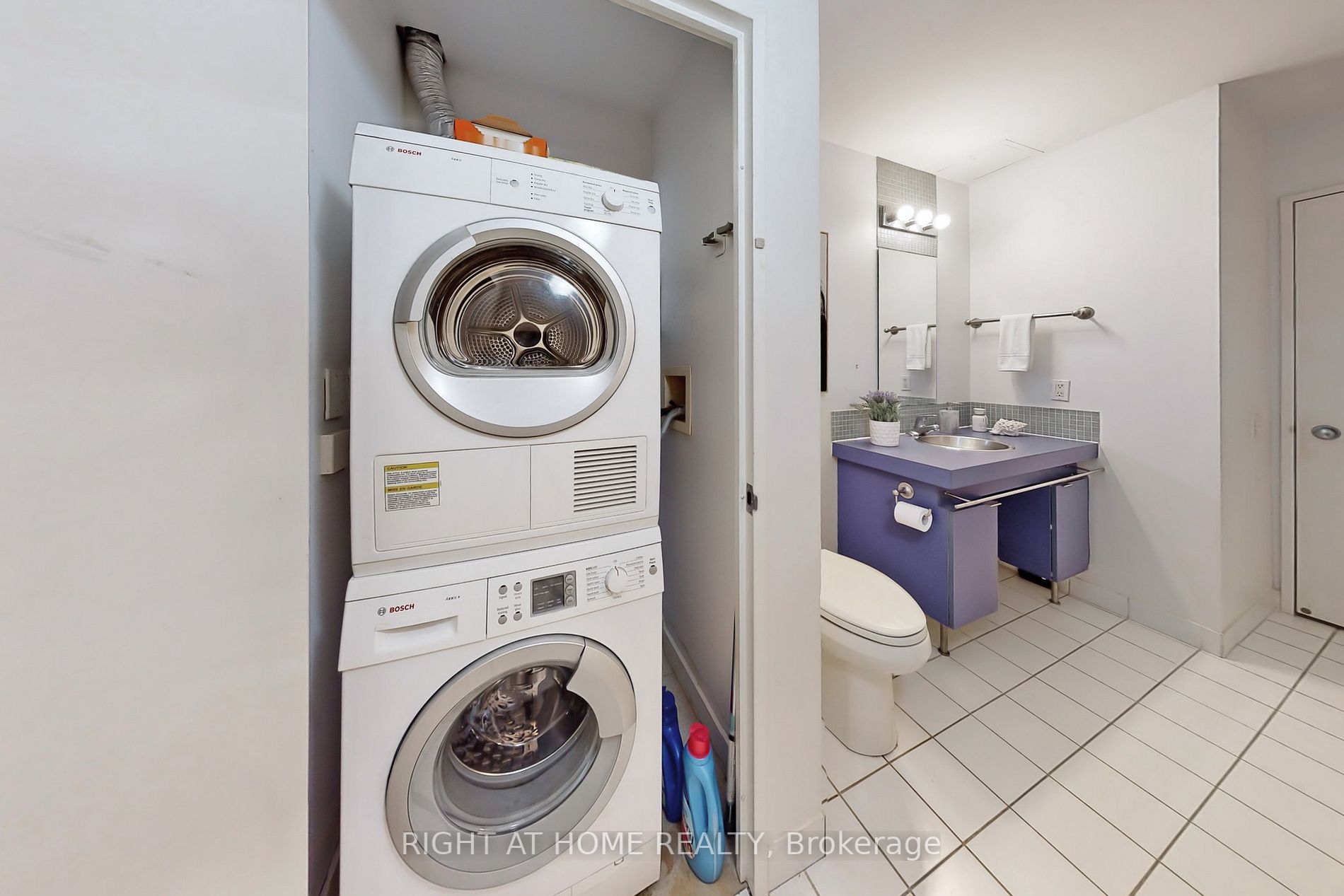 36 Charlotte St 405