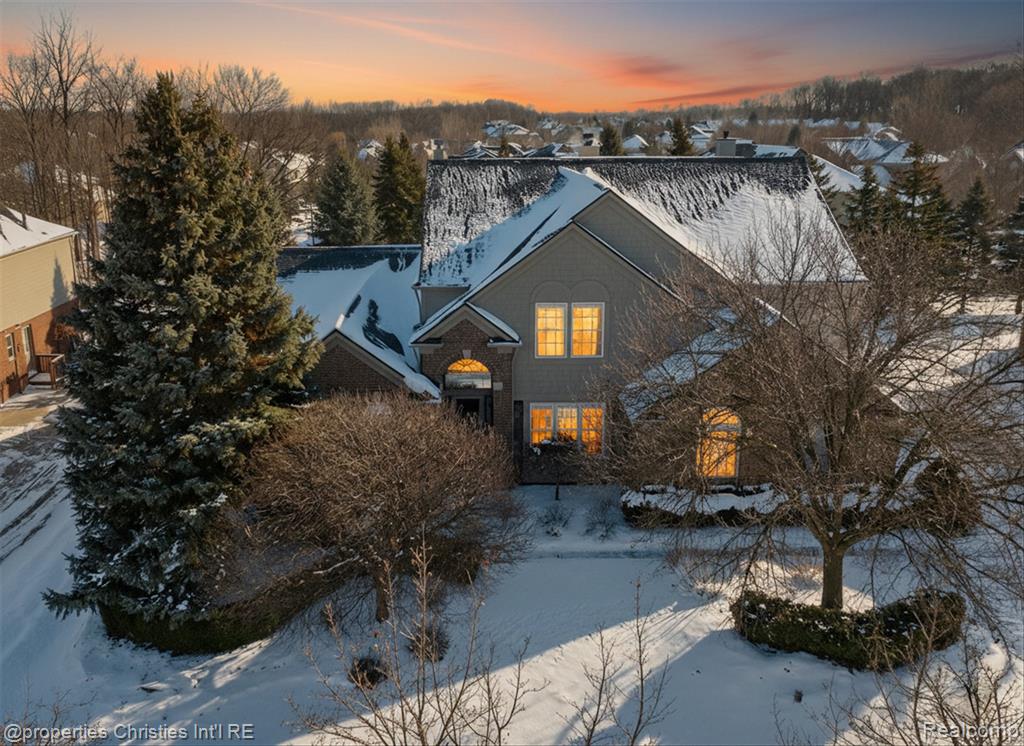 16224 Oak Forest Court W