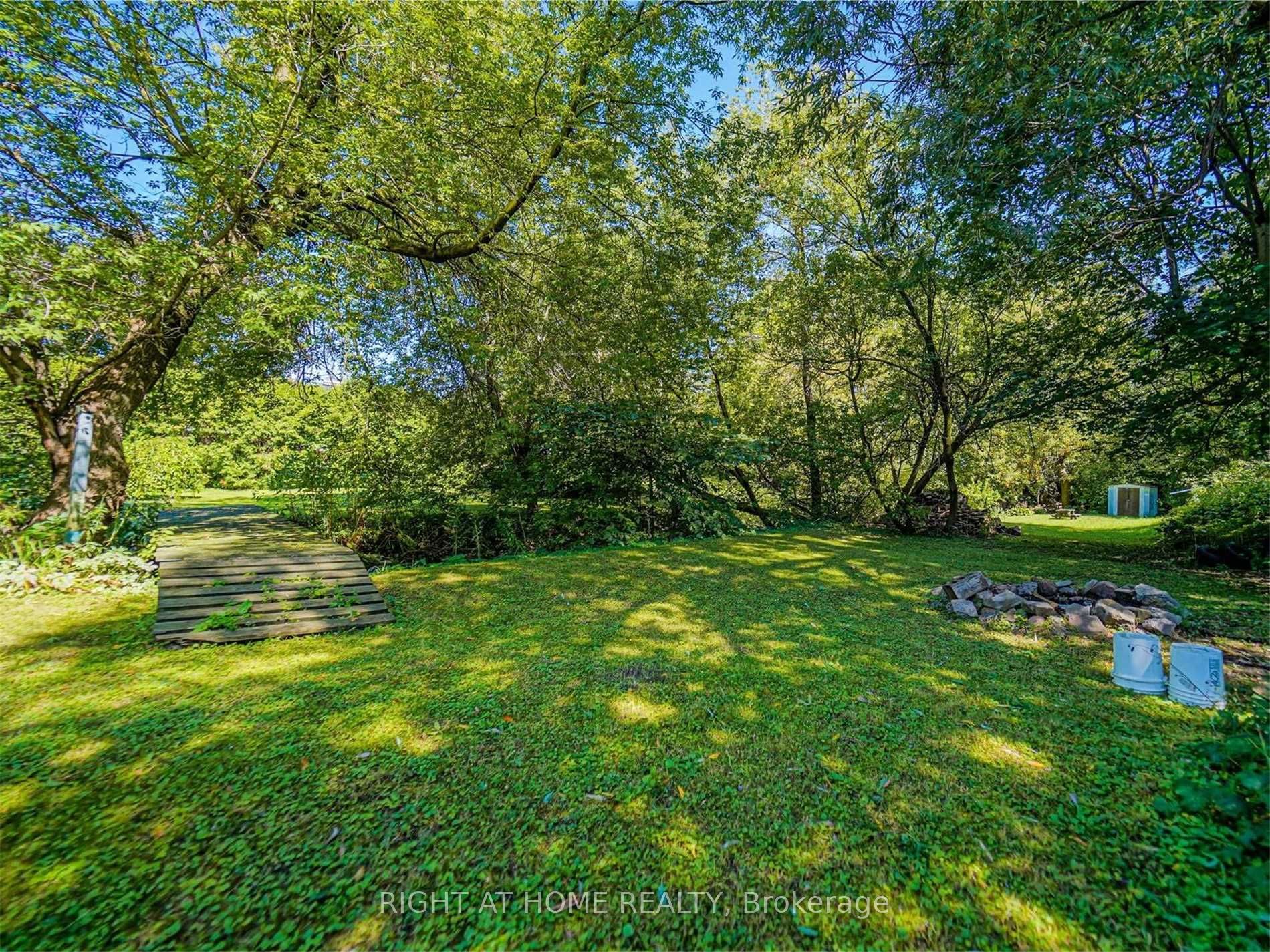 228 Greenwood Ave