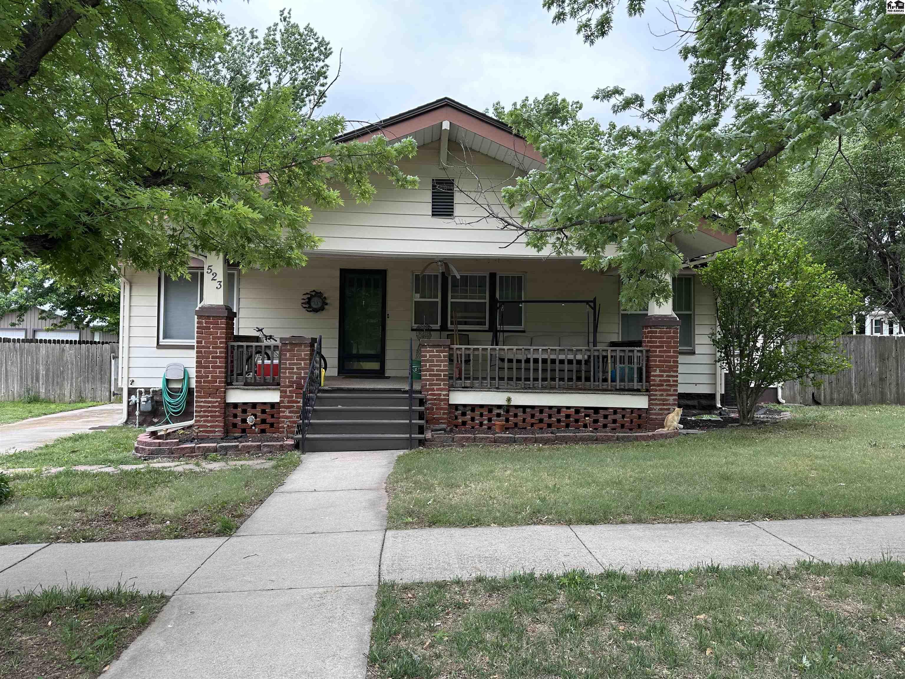 523 W 3rd St