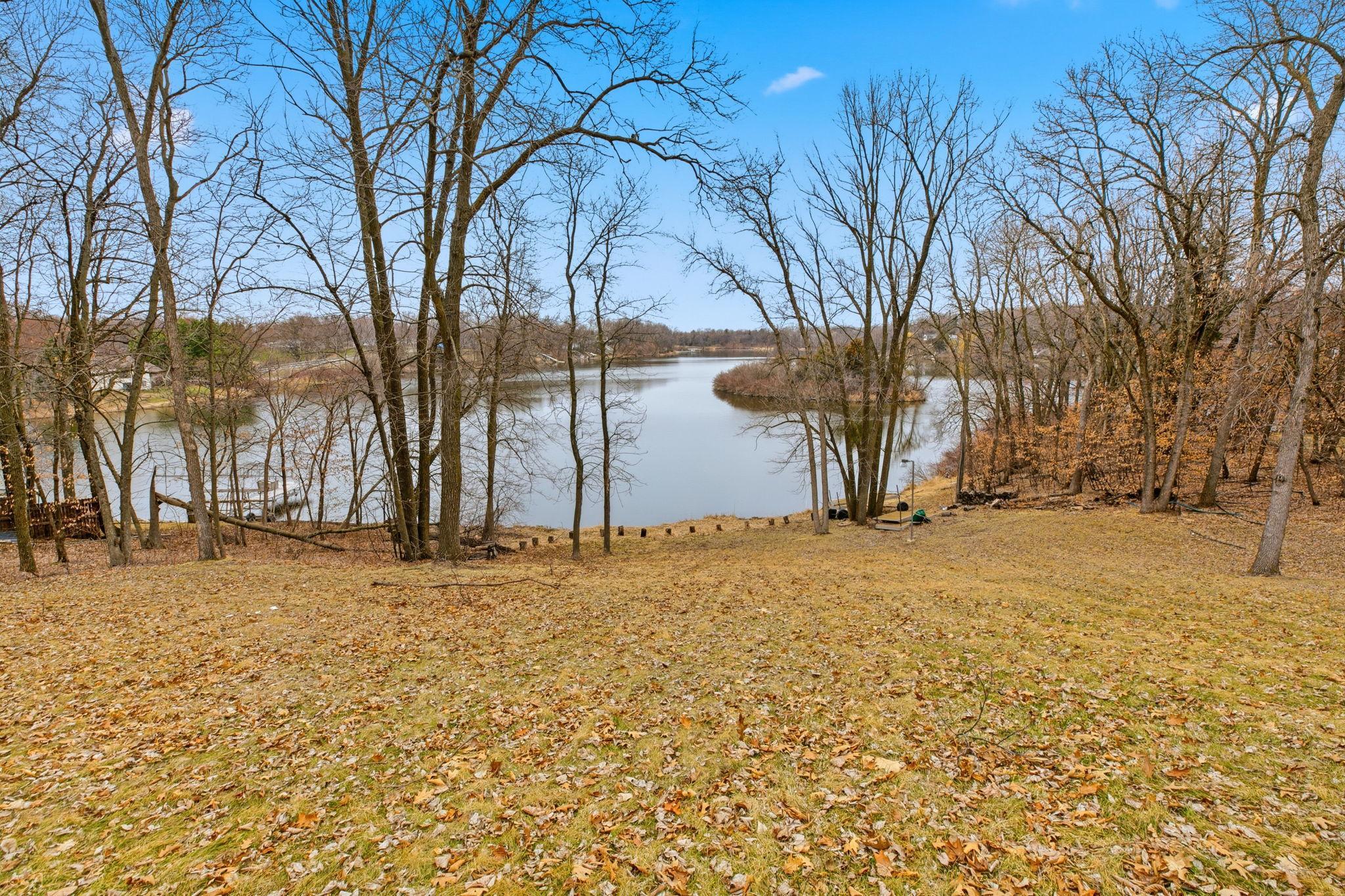 20368 Edgehill Circle