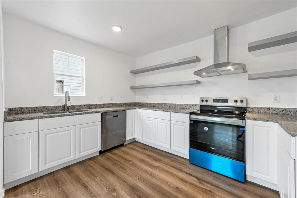 Welcome to 504 E Robert Street, a fully renovated 4-bedroom, 3-bath home in Fort Worth’s West Morningside neighborhood. Offering 1,521 sq ft, this 1941 home has been taken down to the studs and rebuilt with modern systems, including new electrical, roof, central AC, water heater, fencing, and stainless steel appliances. Inside, an open floor plan with abundant natural light showcases granite countertops and stylish finishes throughout. Conveniently located just minutes from TCU, the Near Southside, and Downtown Fort Worth, this move-in ready home offers quality craftsmanship, modern comfort, and an unbeatable location—perfect for families or investors alike.