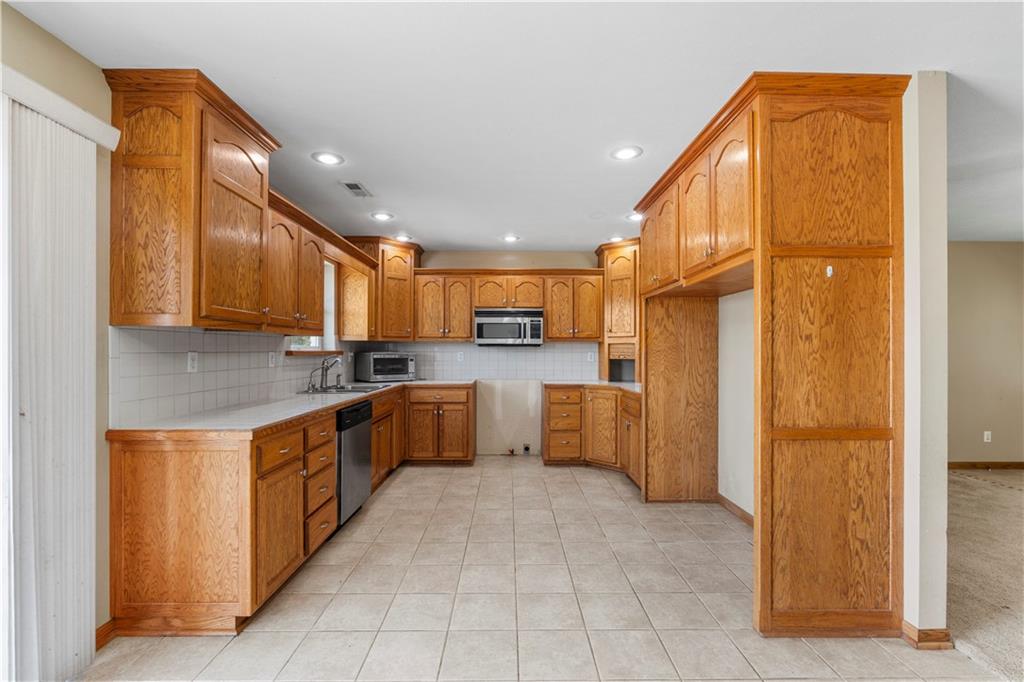 26060 E B Highway