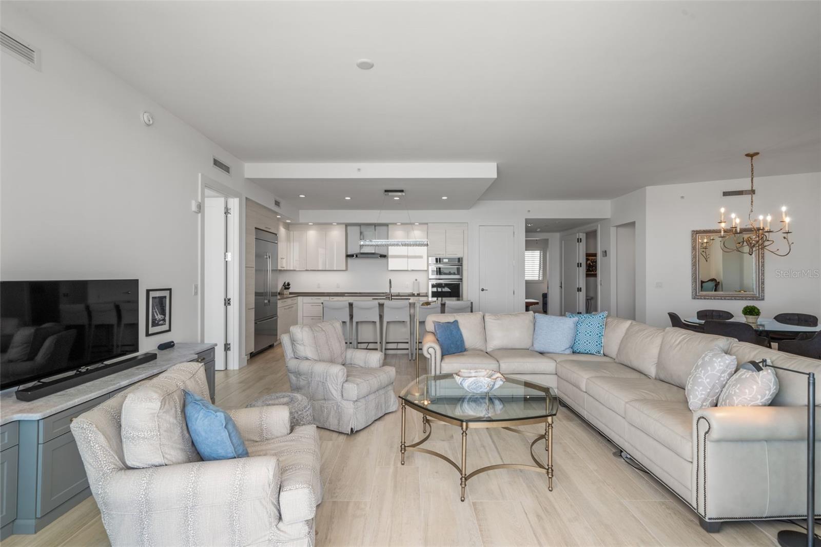 1155 N Gulfstream Avenue 802