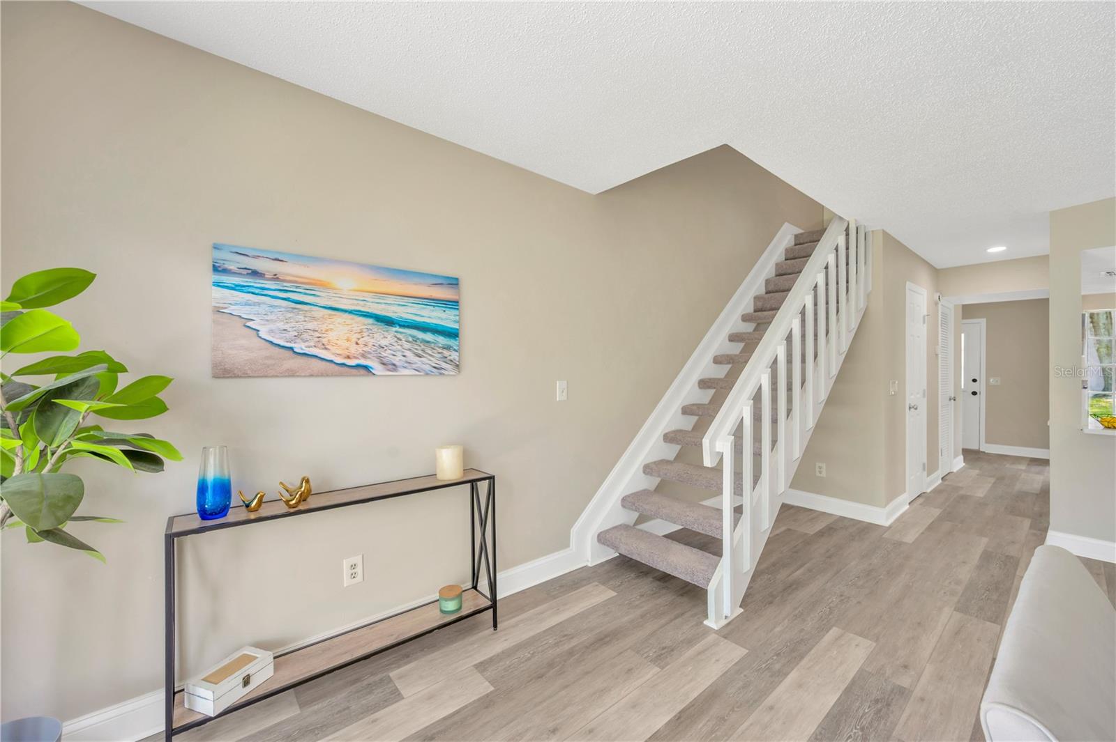 3304 Laurel View Drive