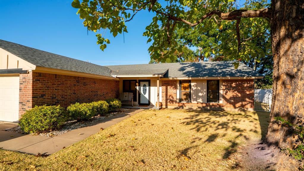 5325  Mission Circle , De Cordova, TX, 