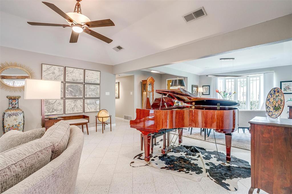 2321 Fountain Head Drive