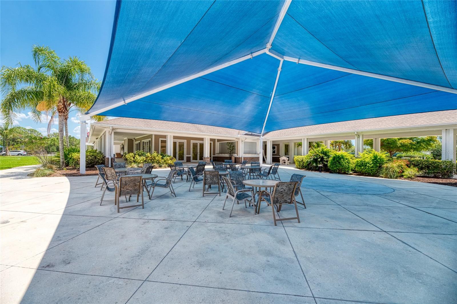 2844 Myakka Creek Court