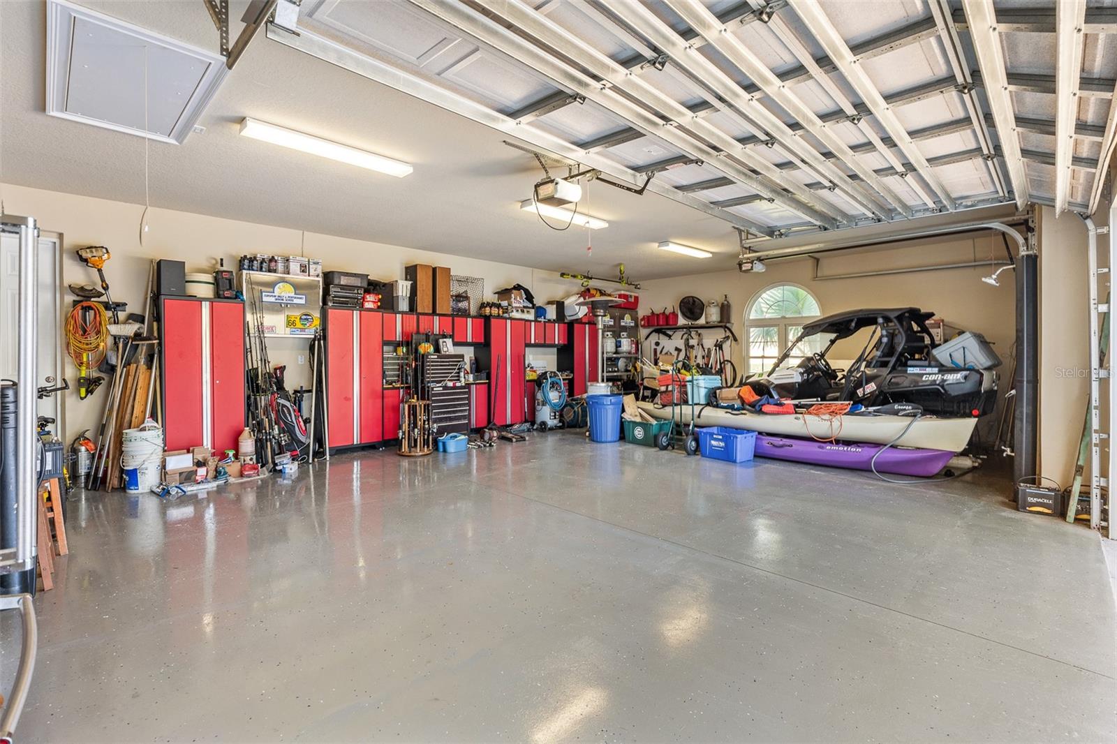 2 Humming Bird Circle