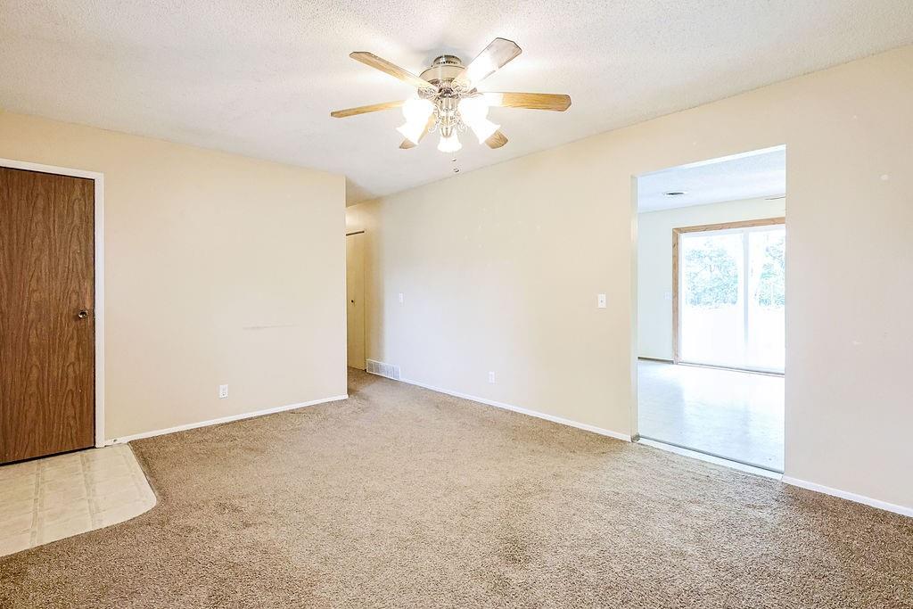 409 S Catalpa Street