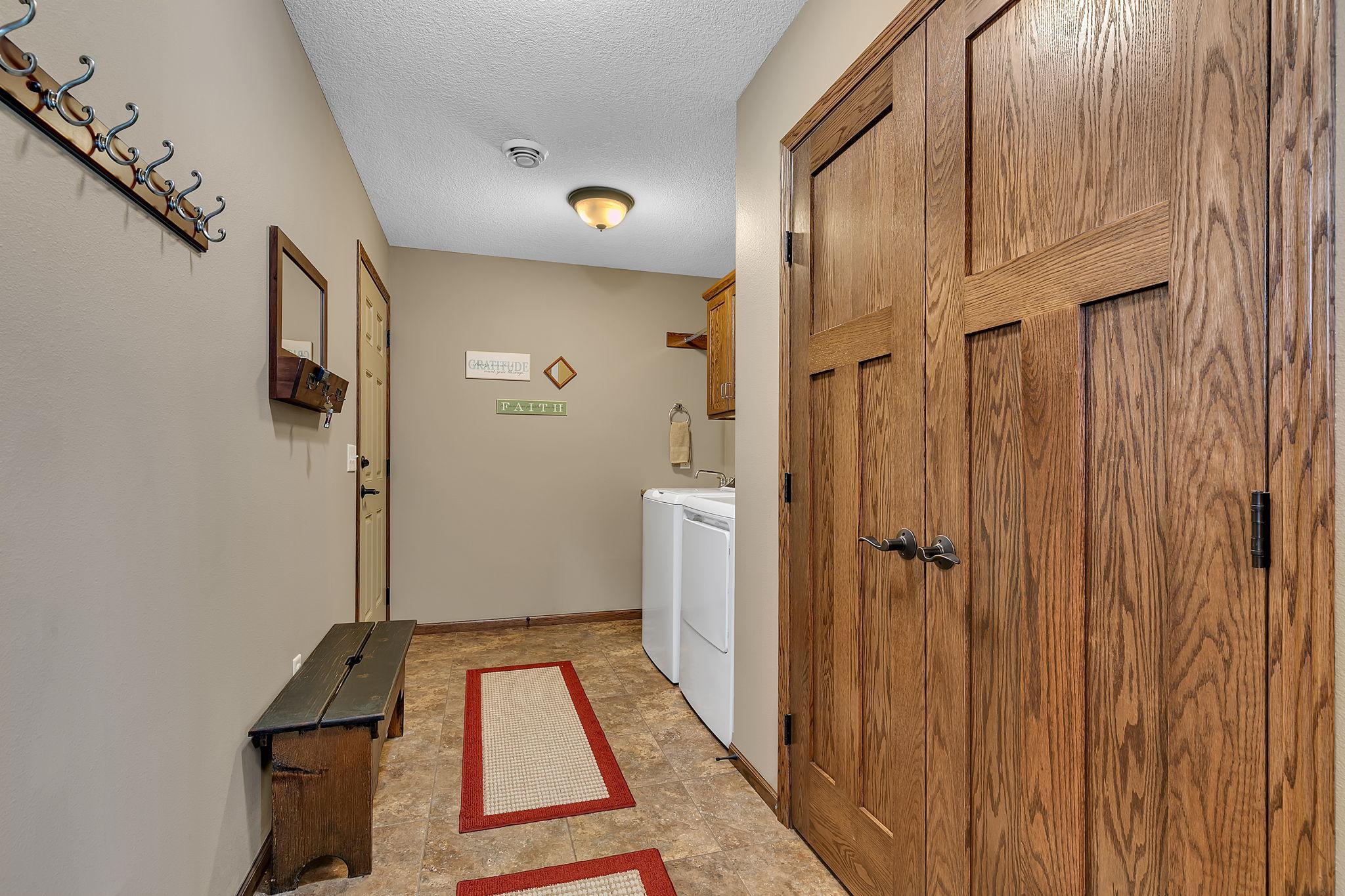 153 Glenview Loop