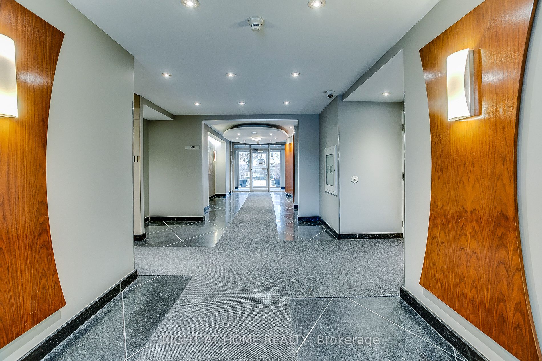 200 Manitoba St 317