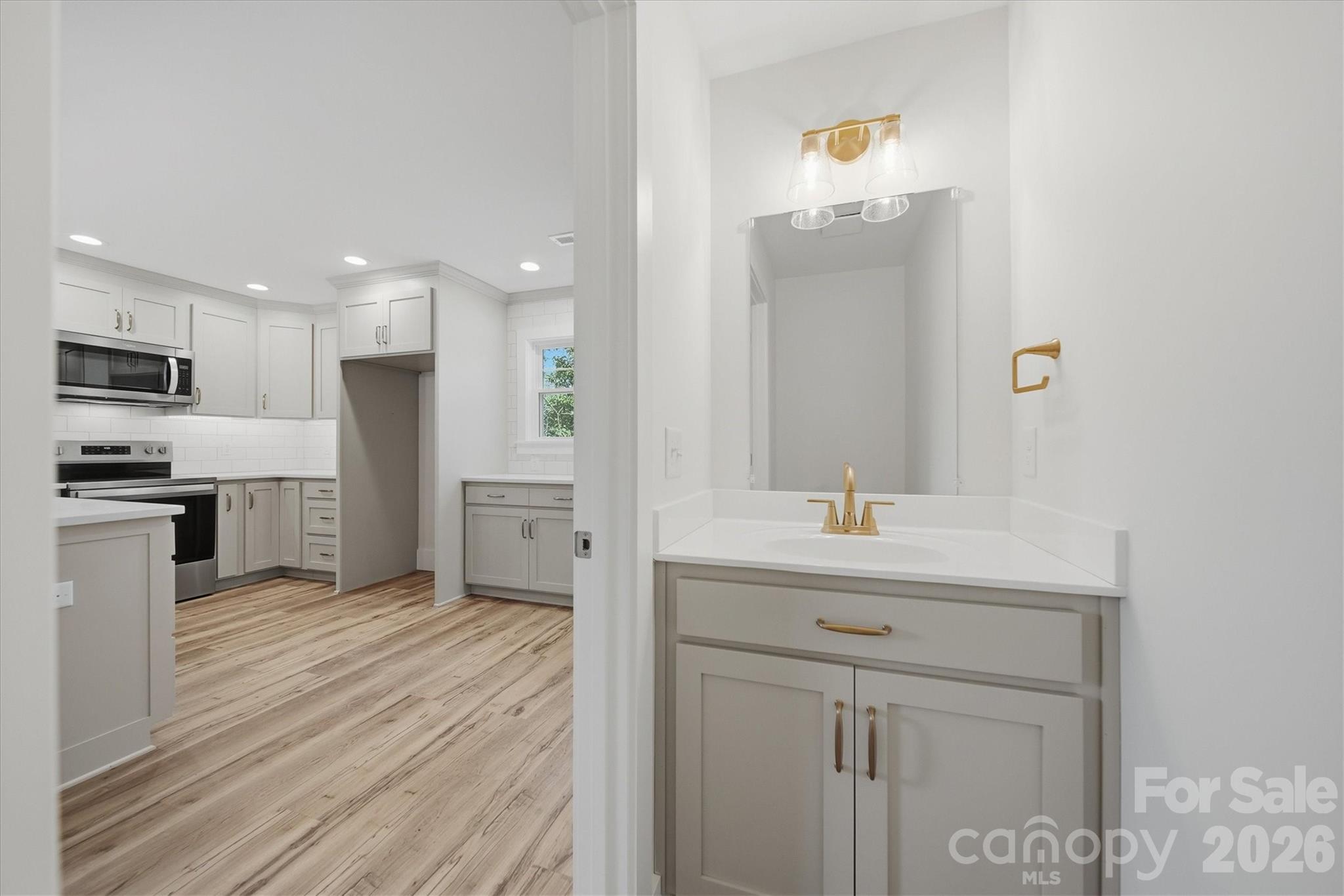 119 Birdsey Street 80