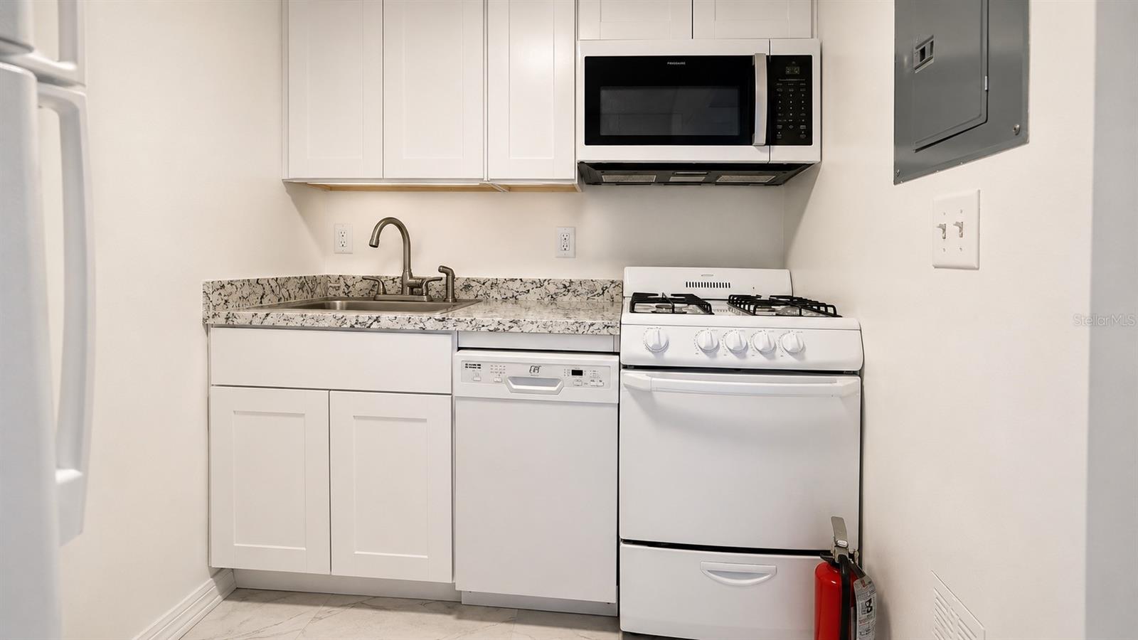 120 Blue Point Way 170