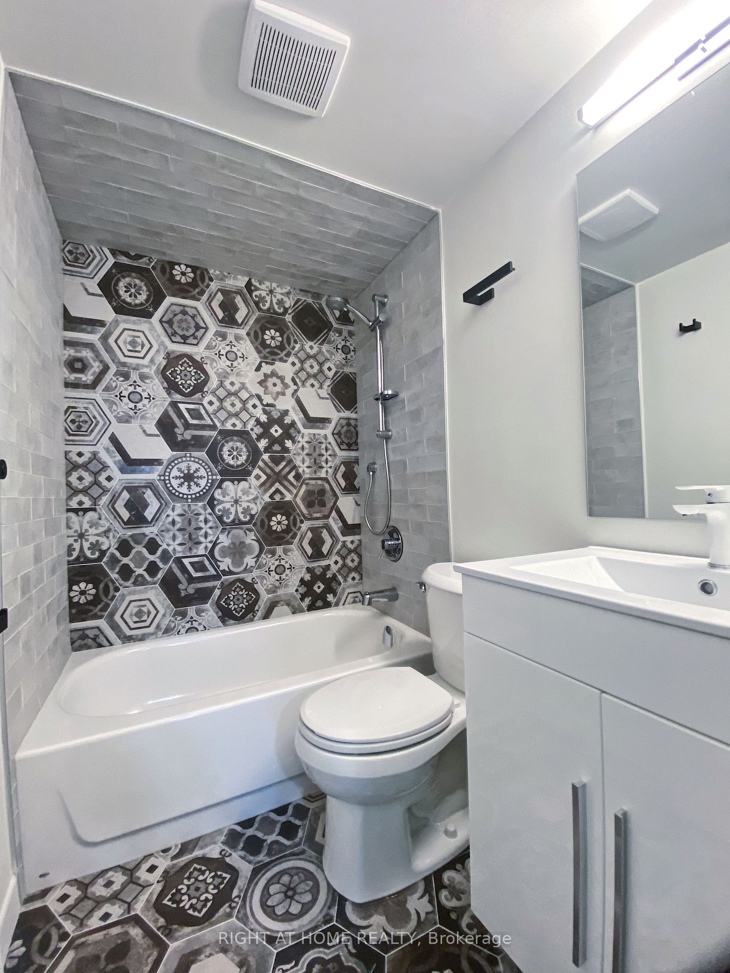 1258 Broadview Ave 2