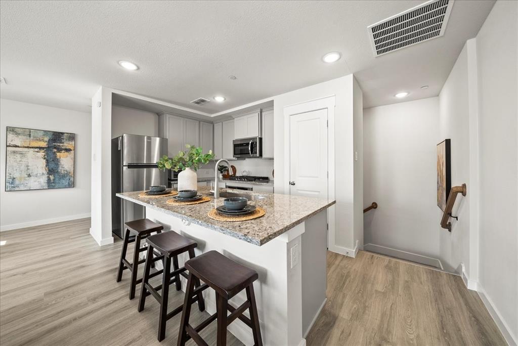 3039 Tenor Way