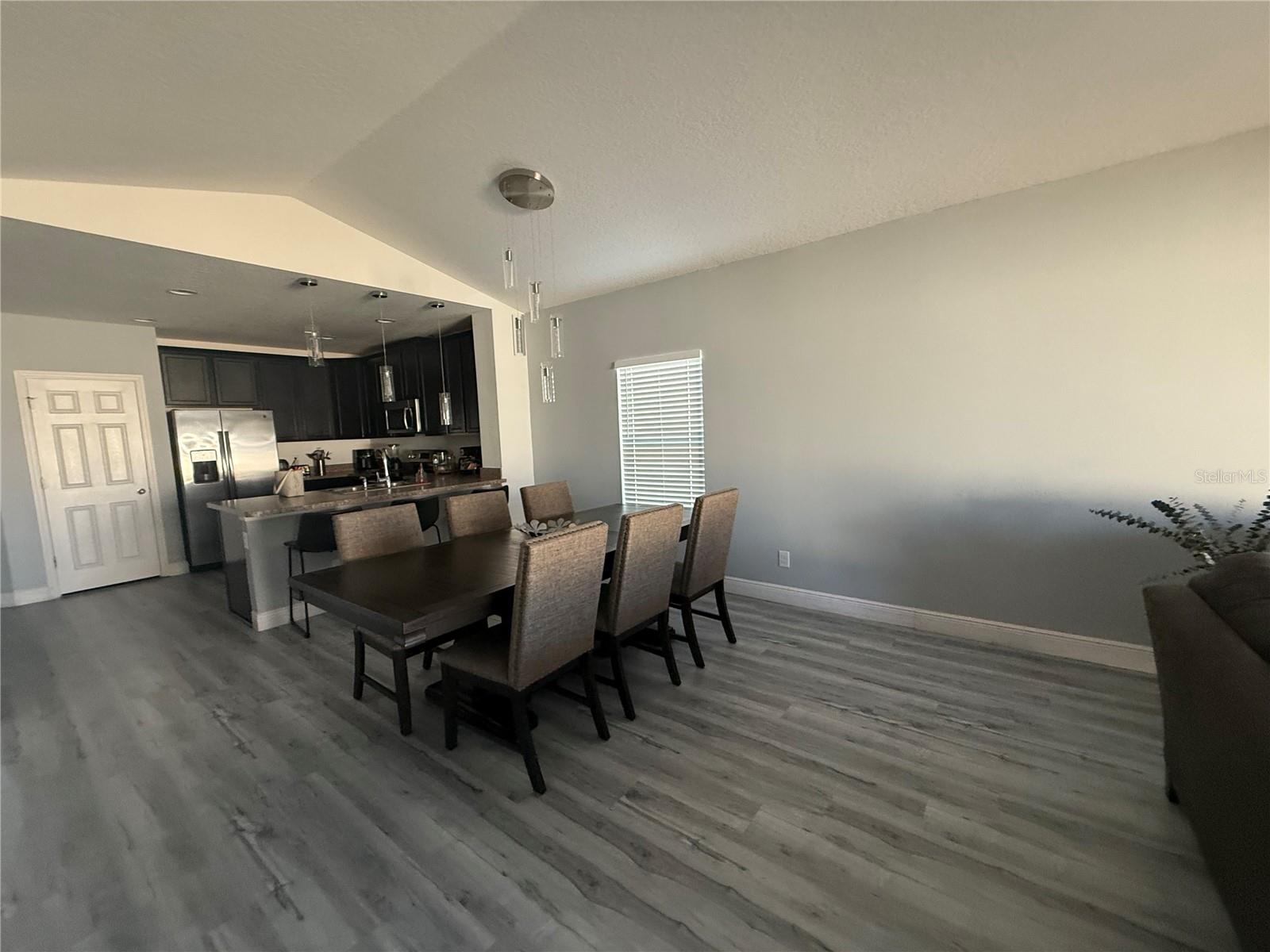 2600 Wadeview Loop