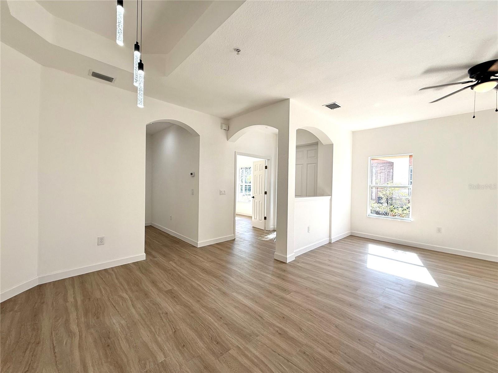 4721 1st Avenue E 4721