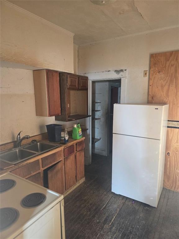 3915 Brooklyn Avenue