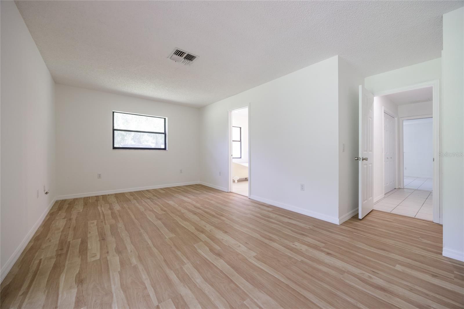 3207 E Withlacoochee Trail