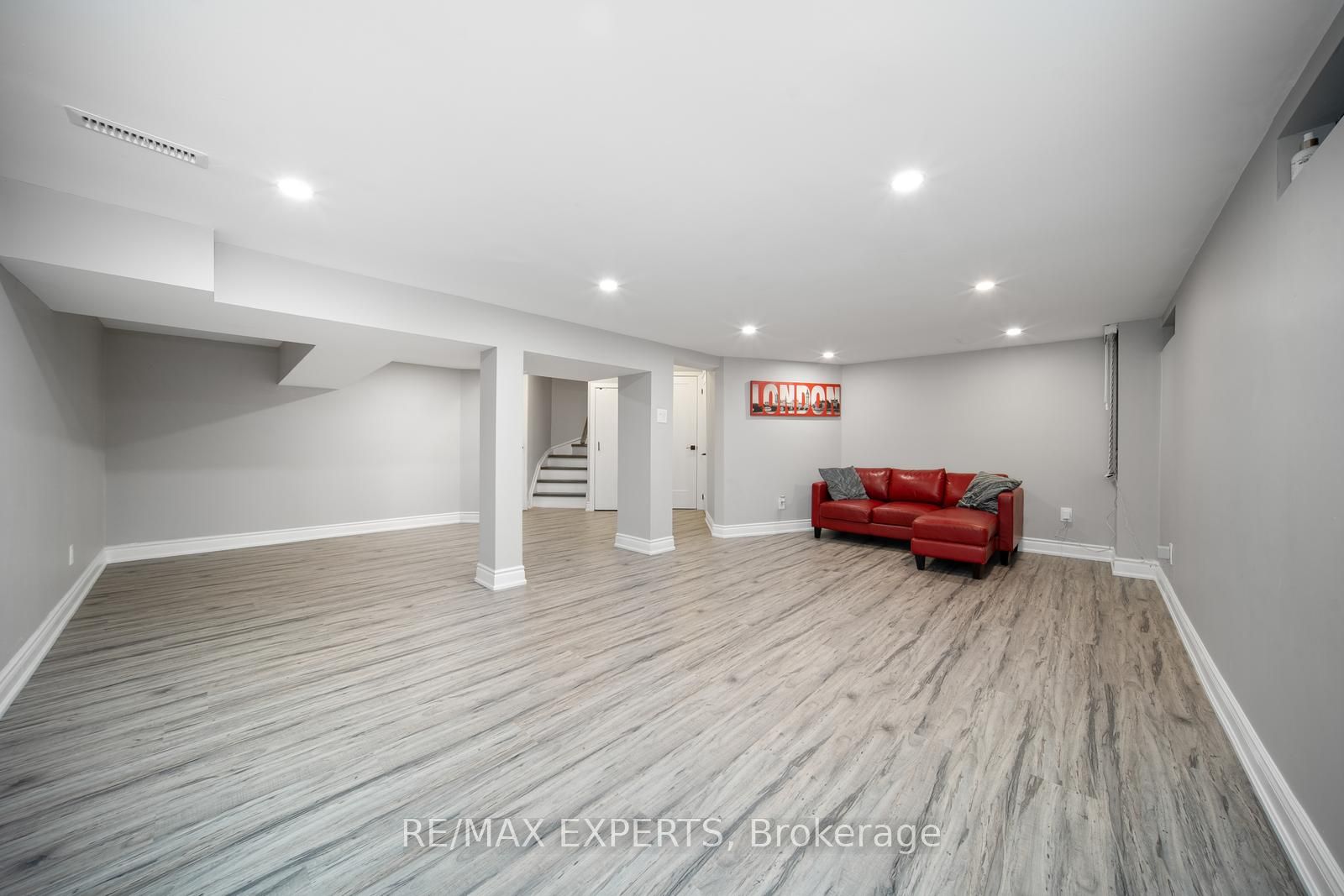 42 Montcalm Pl