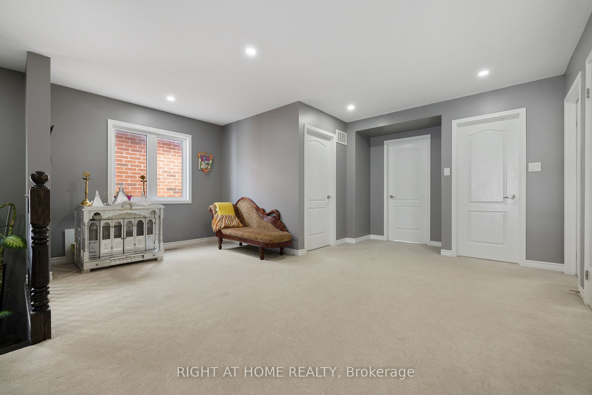 277 Seabrook Dr