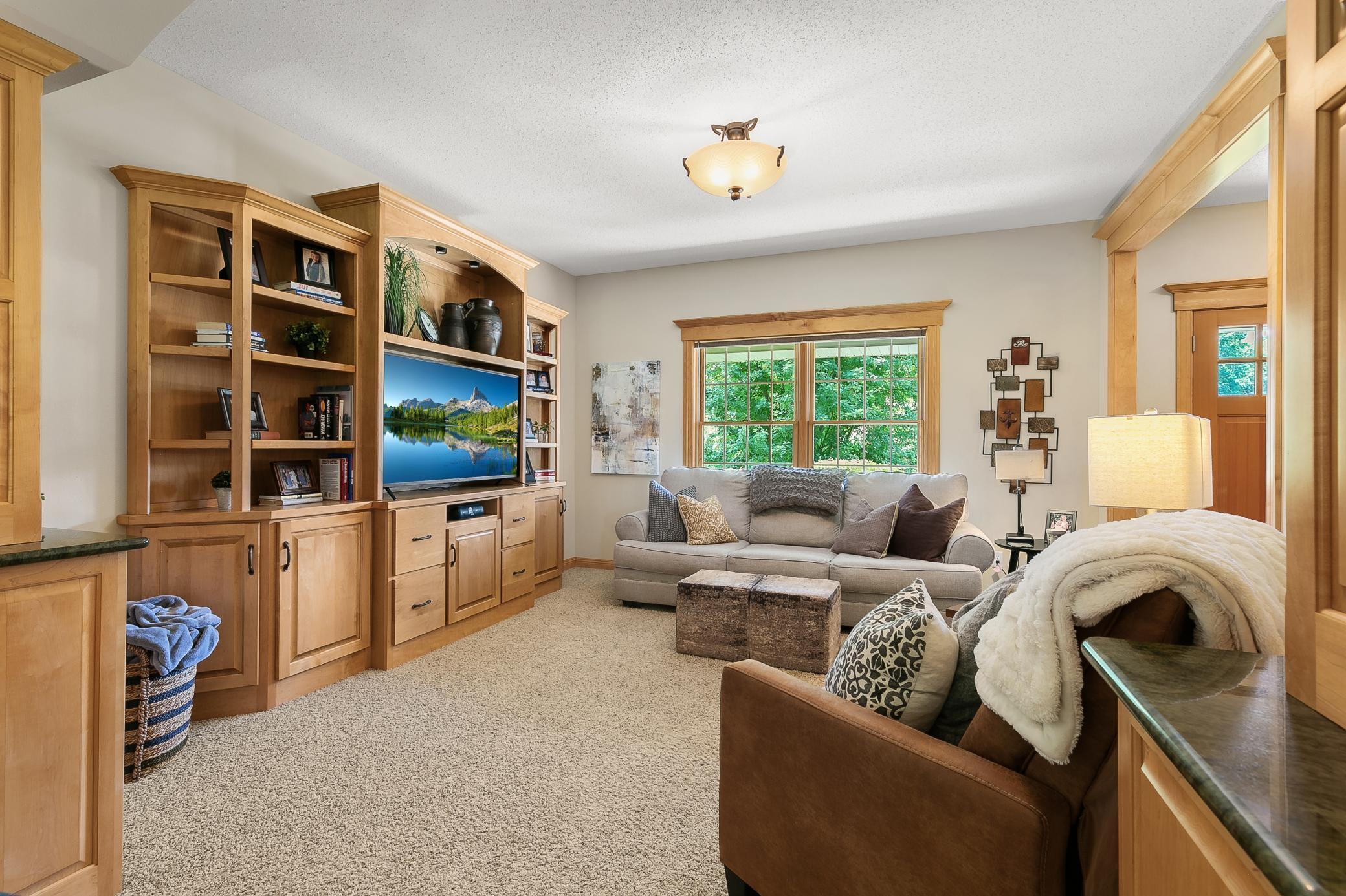 1301 Pondview Lane