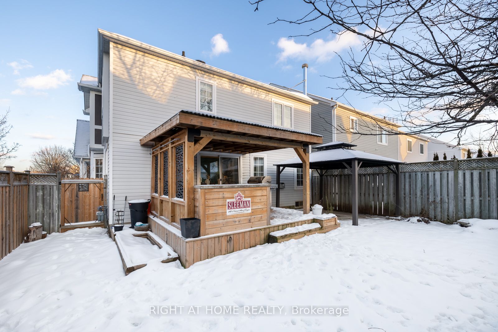 1377 Lyncroft Cres