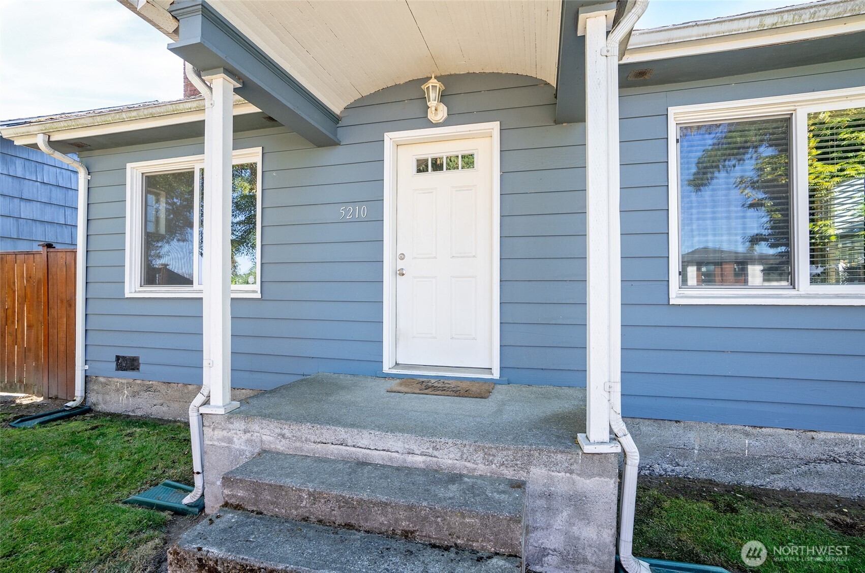 5210 N 46th Street