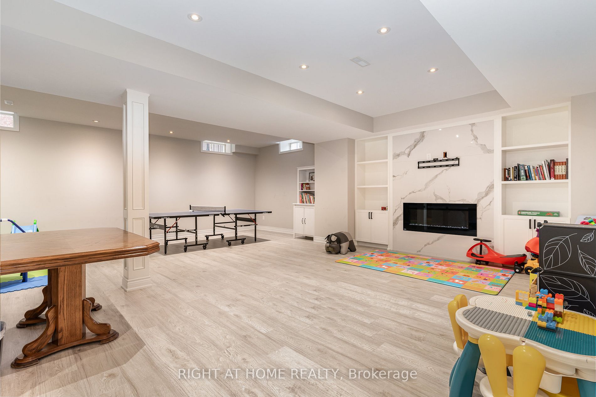 185 Cook's Mill Cres