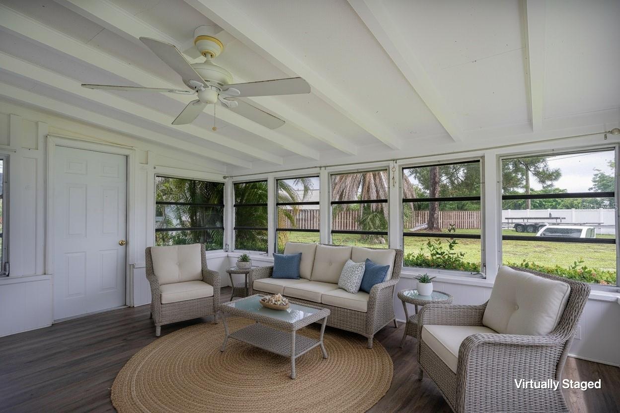 1225 Casabella Drive
