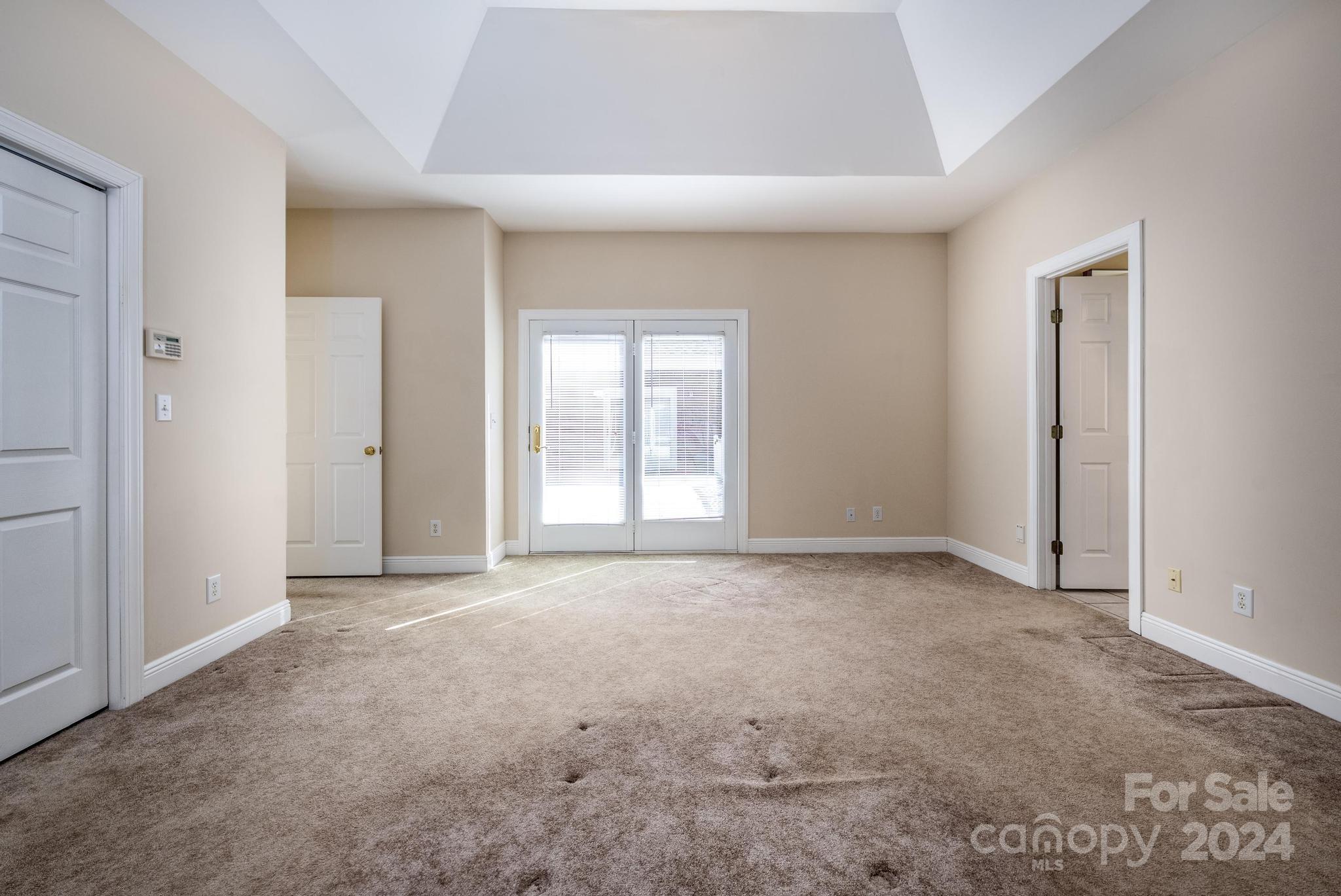 6730 Hawks Nest Lane
