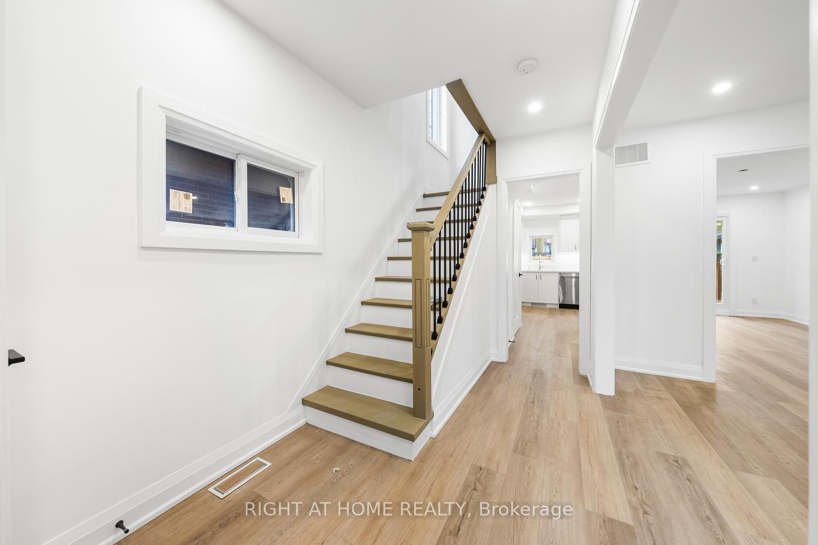 147 Forman Ave