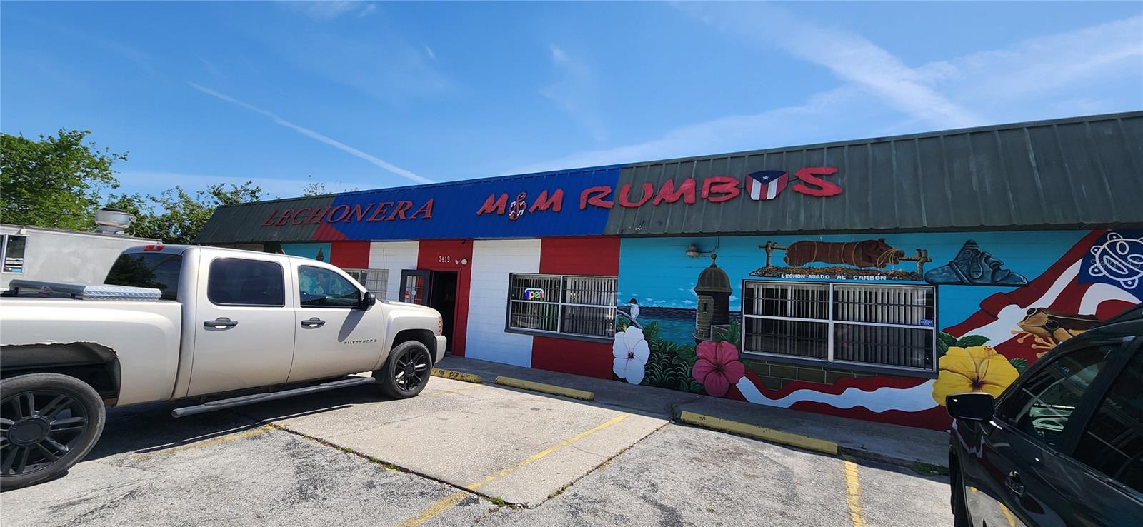 Exceptional Opportunity to Own a Fully Operational Restaurant;Presenting a rare chance to acquire a well-established, income-producing restaurant—complete with building, land and  equipment,—located in the high-exposure Lakeland area. The property includes all necessary facilities, offering a seamless transition for the new owner.Don’t miss out on securing this prime commercial investment.Serious inquiries only.For more information or to schedule a private viewing, please contact us directly.Please Note: Kindly do not disturb the Tenant or current staff regarding the sale.
