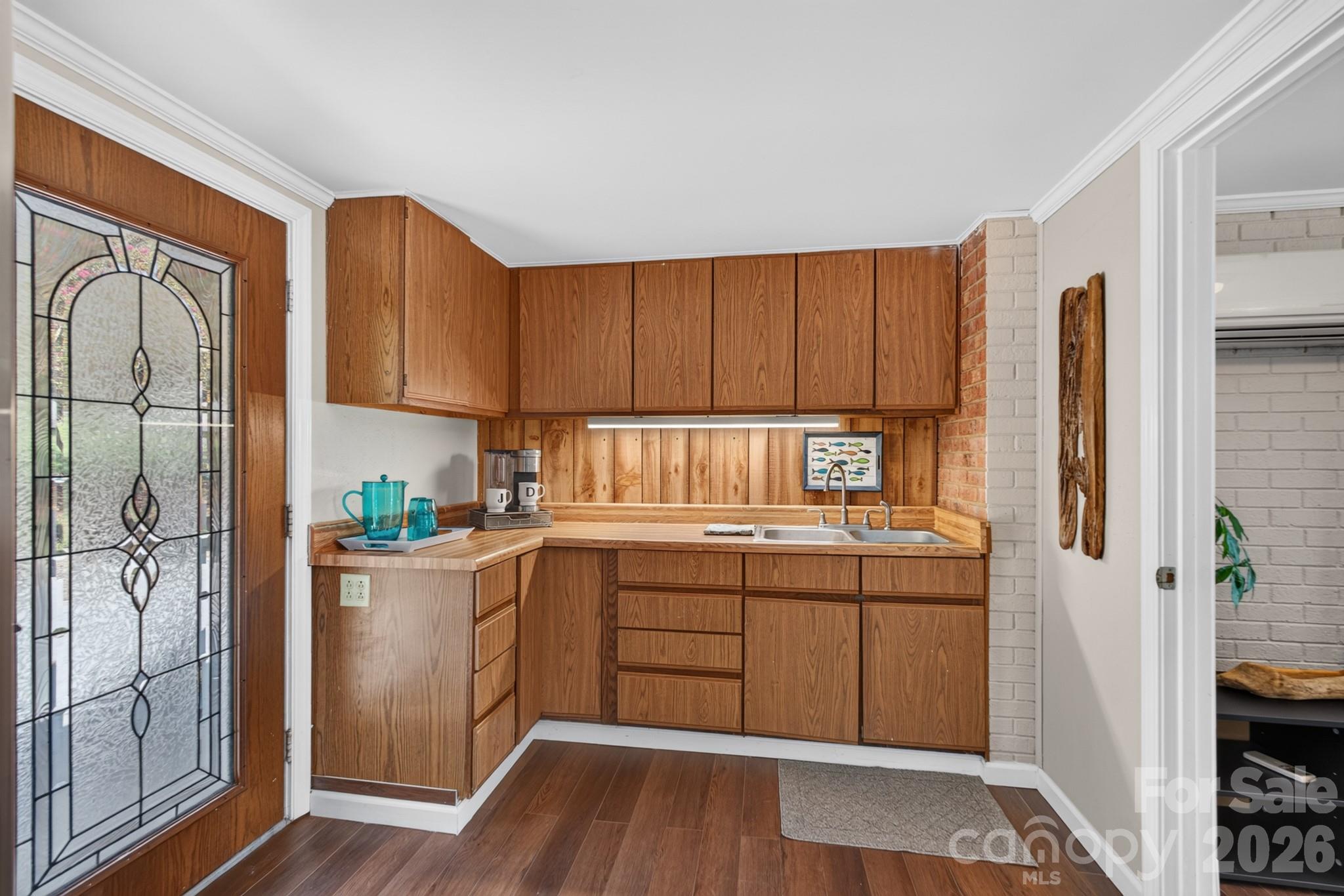 745 Anchor Road