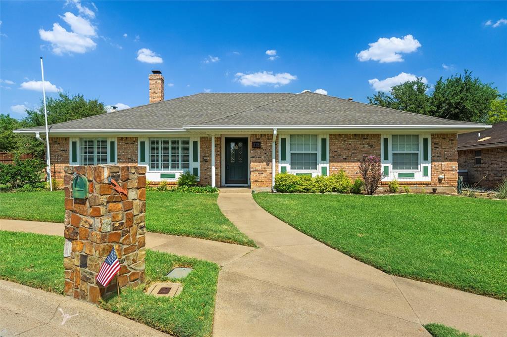 2713 Whispering Trail Circle