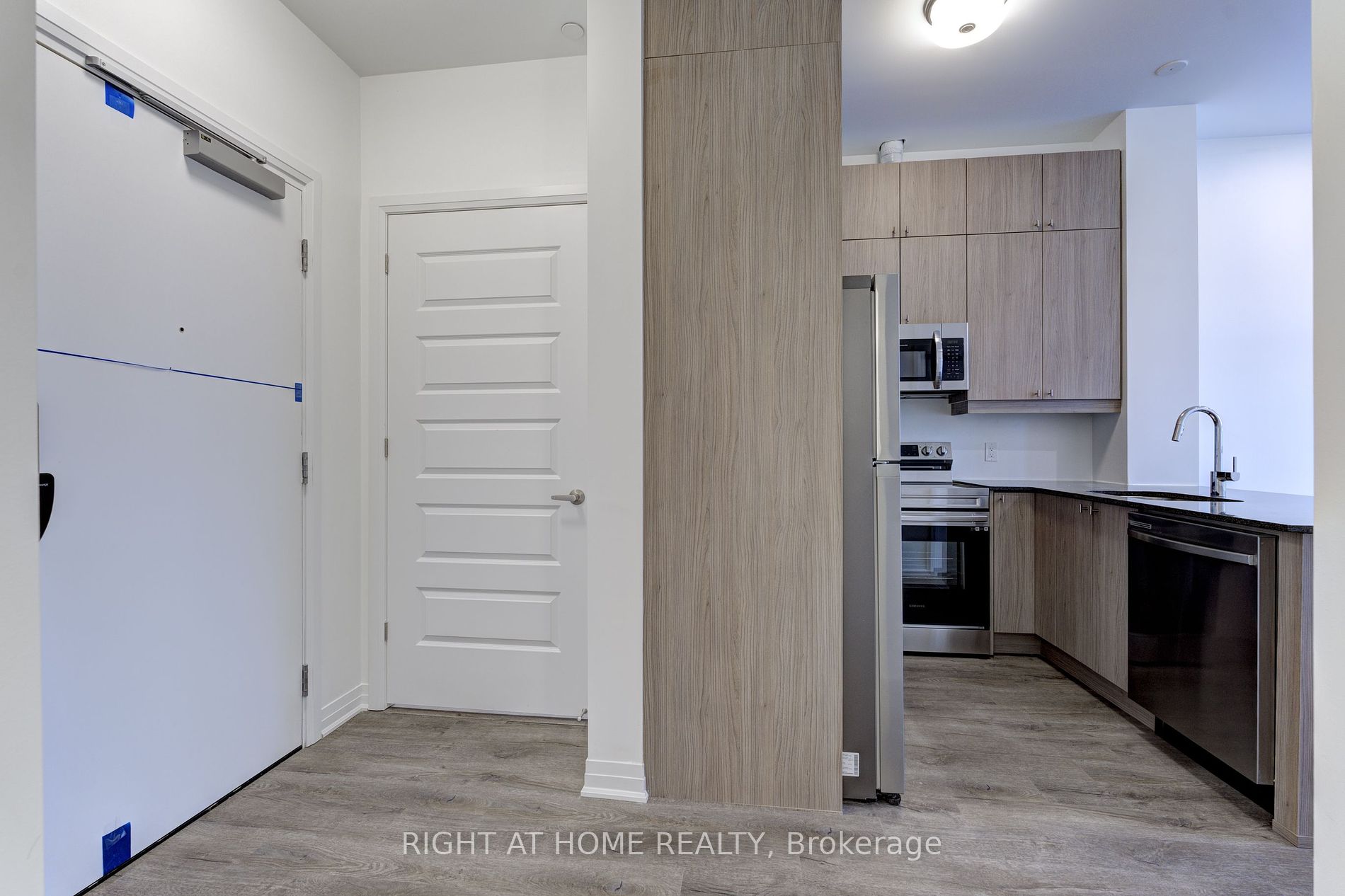 460 Gordon Ave 610