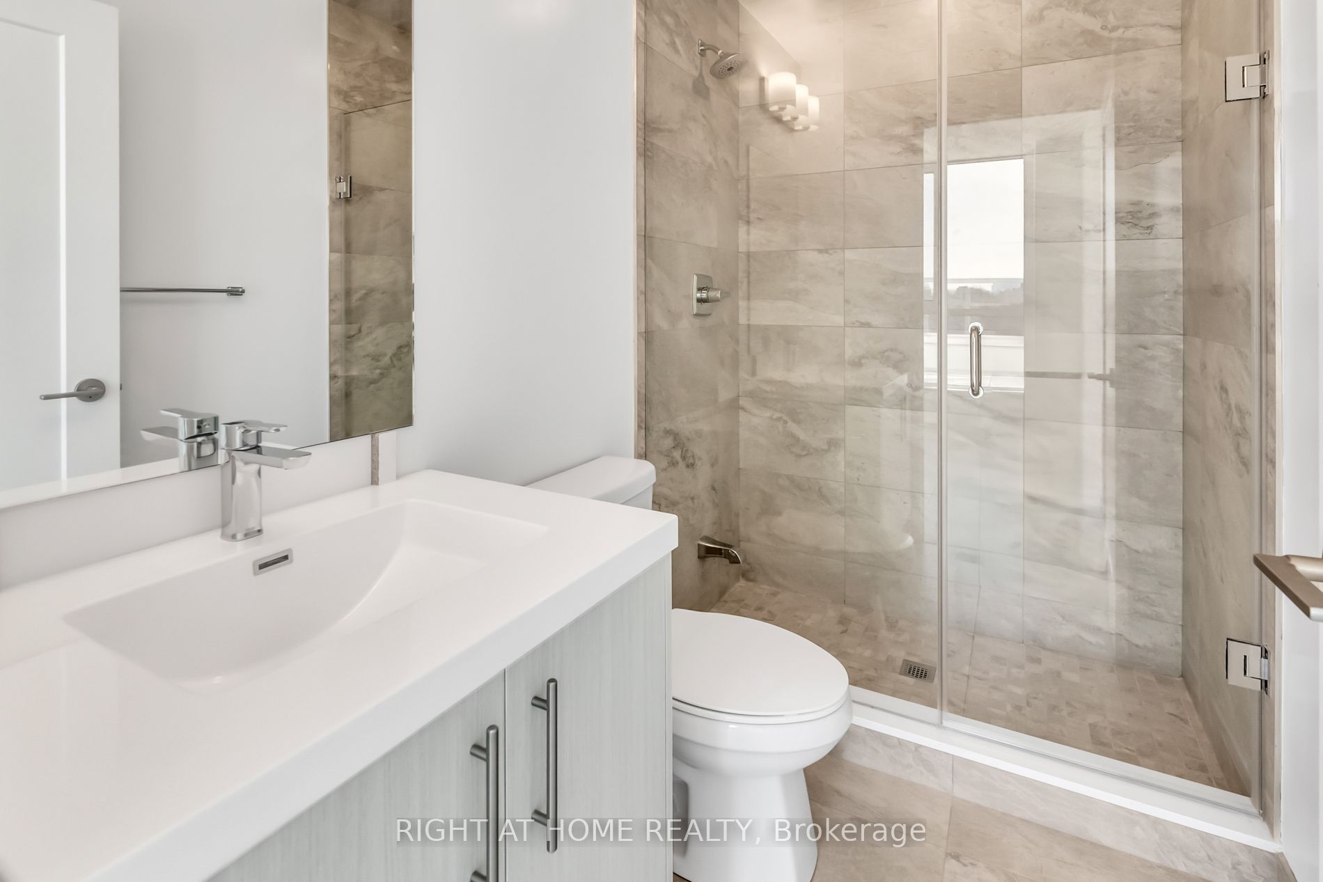 286 Main St 616
