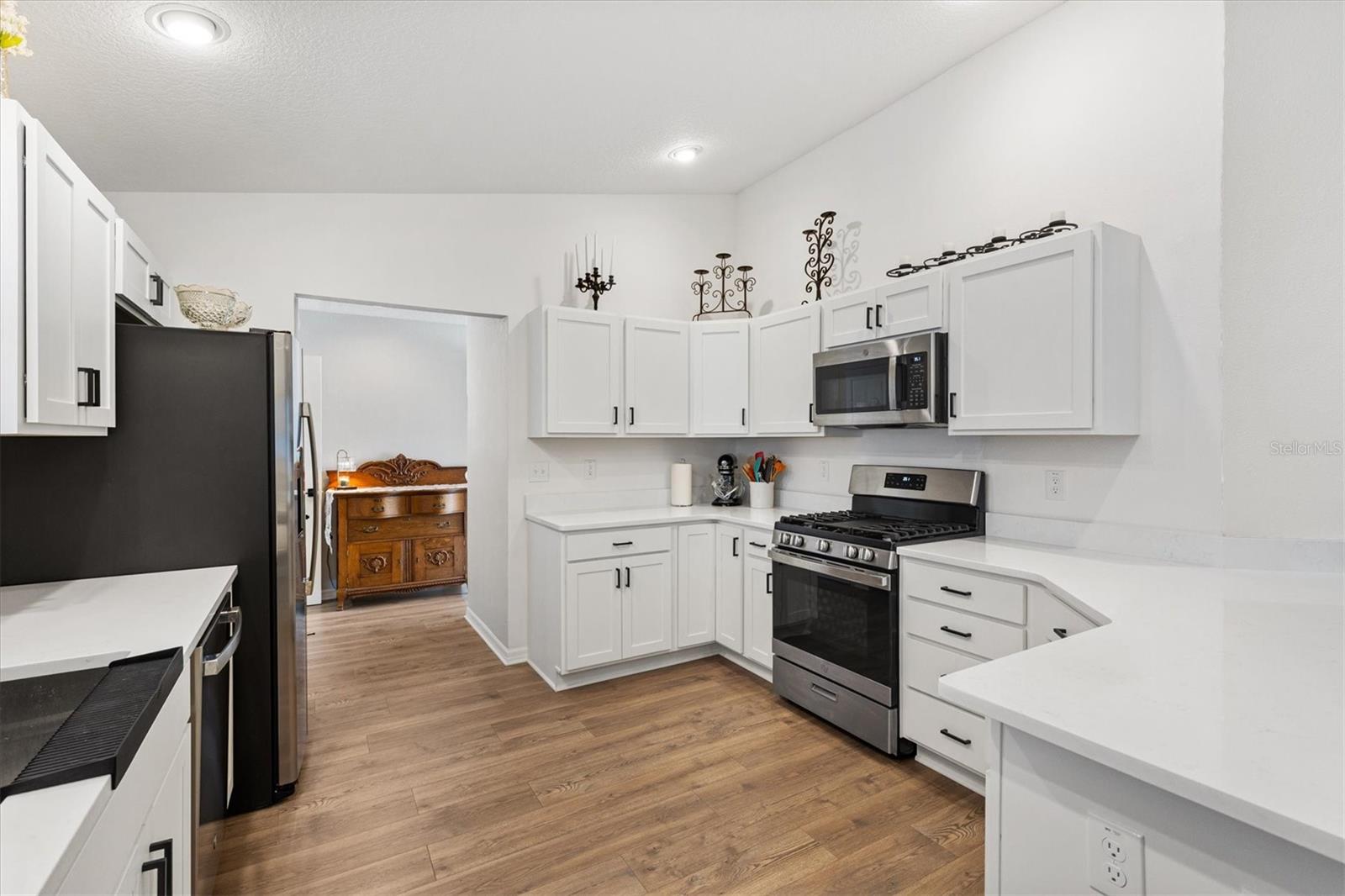 7427 Munday Lane