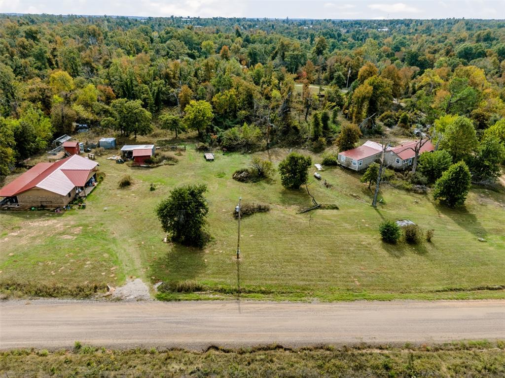 Check out this 1/2 acre lot located in Southeast Norman! Just a short distance to Lake Thunderbird and close proximity to town, this lot is ideally located if you want a little slice of country living. The lot is not developed, and will require well, septic, etc. There is OEC electric service that can be tied into at the site, OEC also offers fiber internet at this location! Located in Little axe public schools.