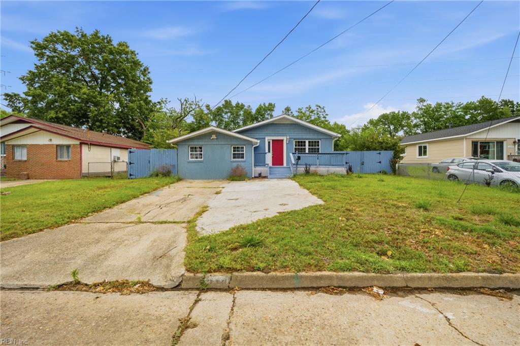 218 Bradford Avenue