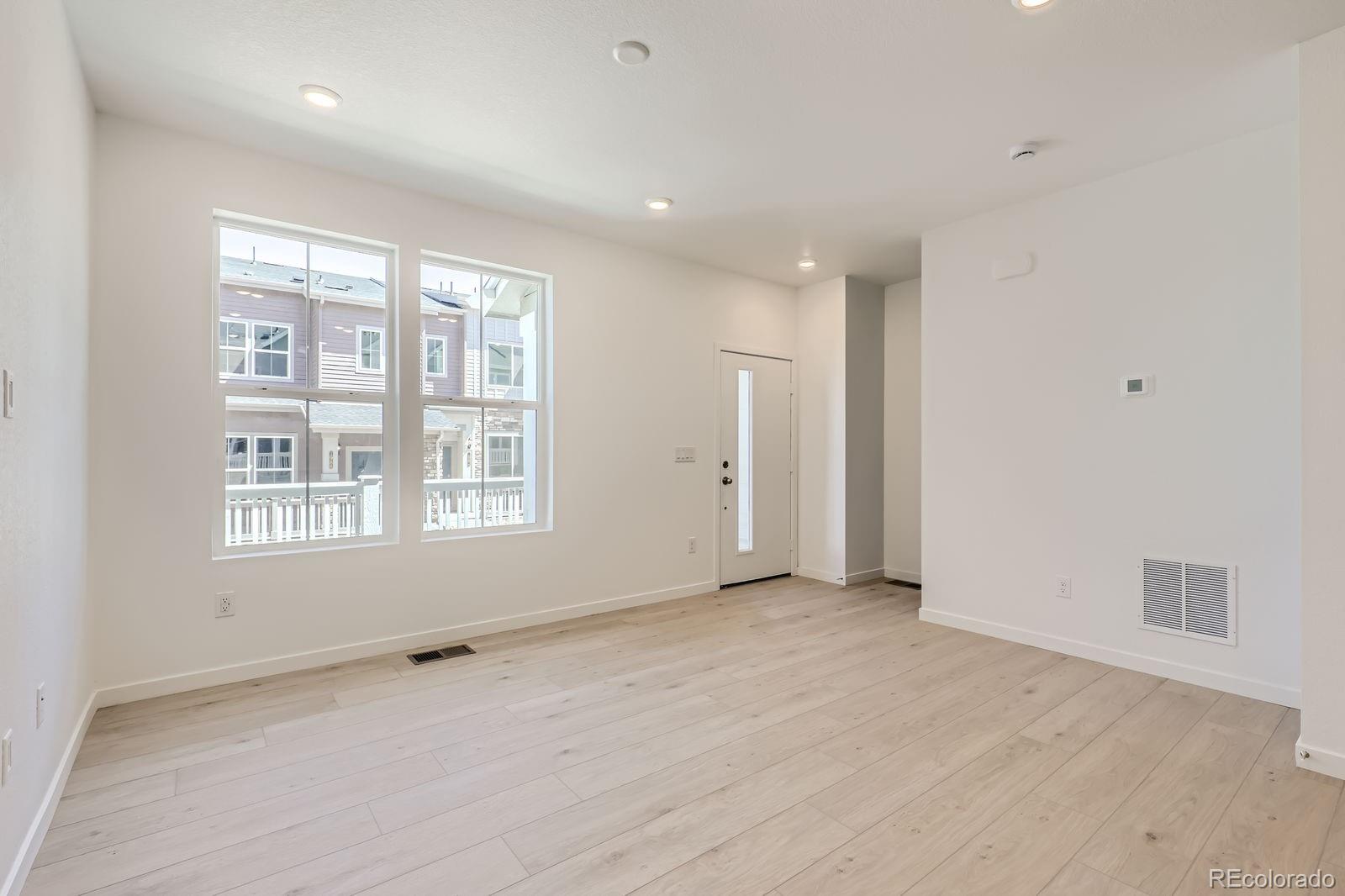 2006 S Haleyville Way