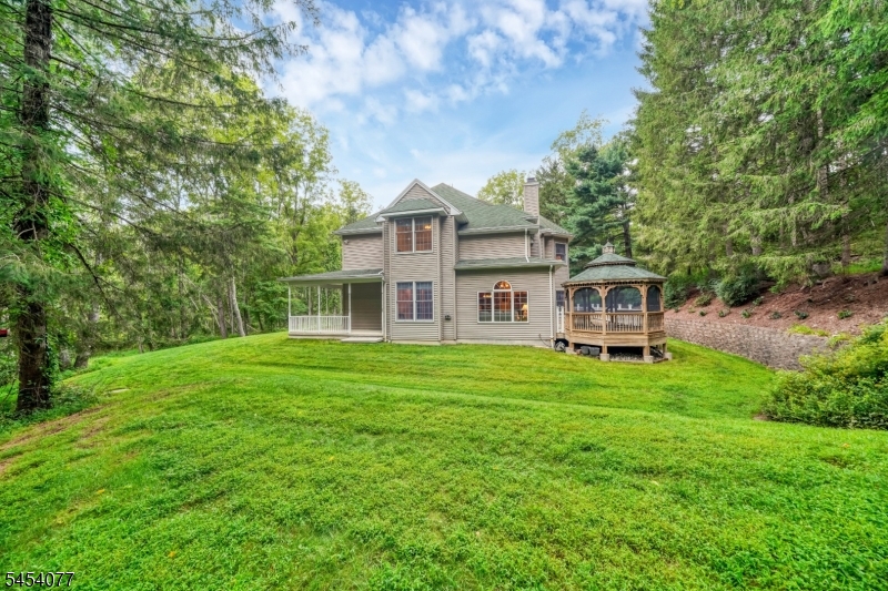 137 Lanning Rd — photo 34 of 38