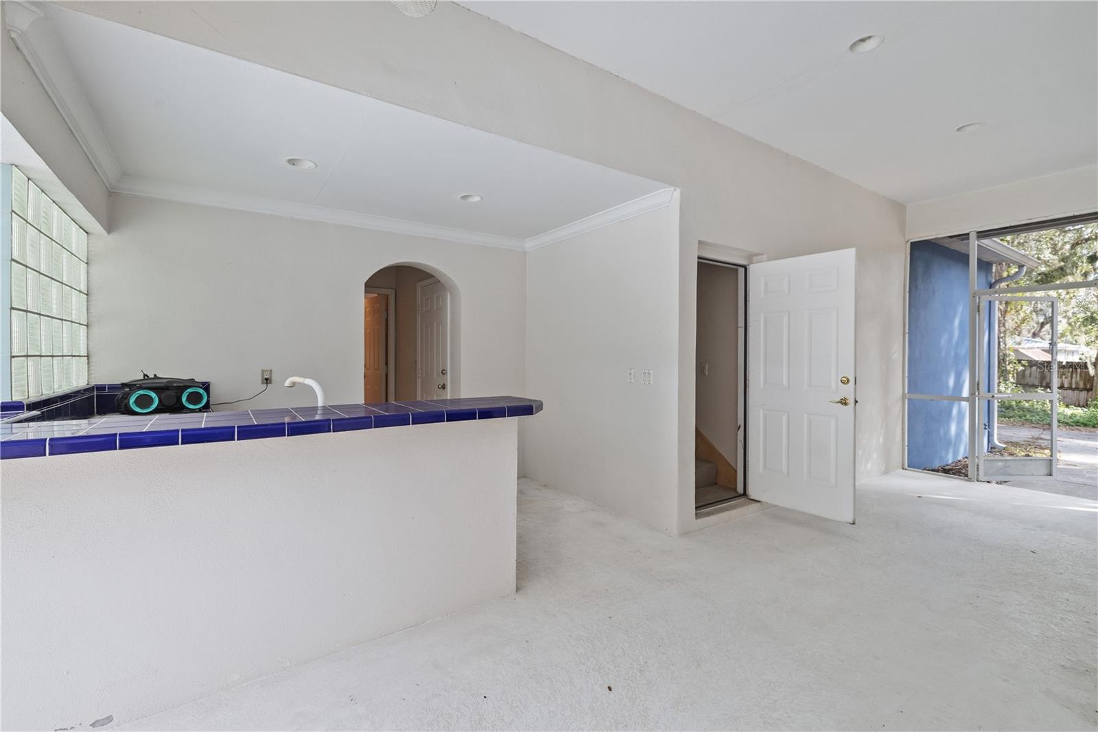 405 Chastain Road